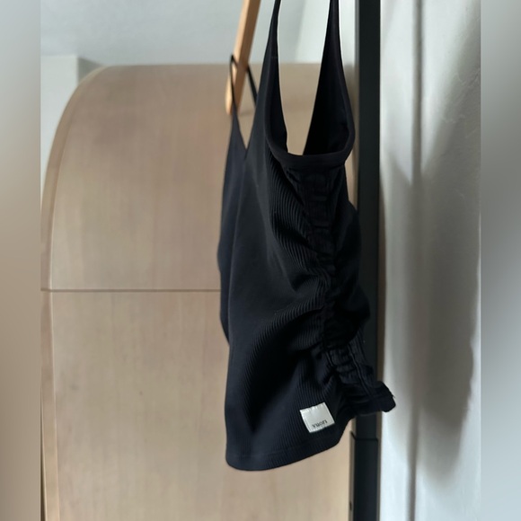 Vuori Ribbed Ruched Tank - Picture 2 of 4